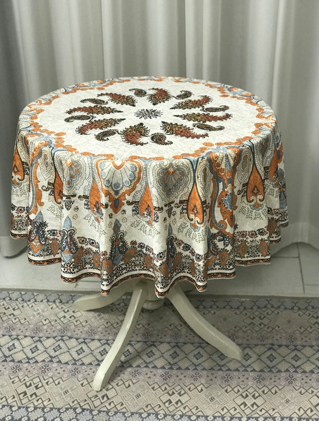 رومیزی گرد طرح آبرنگی