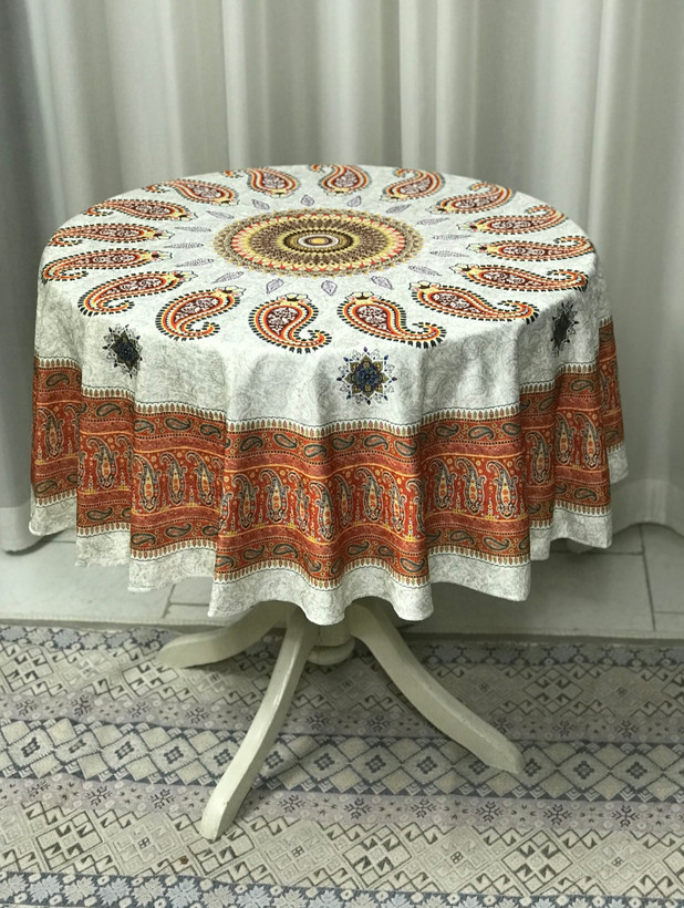 رومیزی گرد طرح آی گل