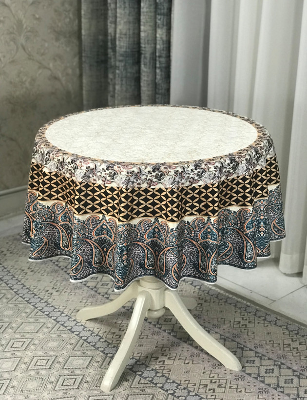 رومیزی گرد طرح شطرنجی 2