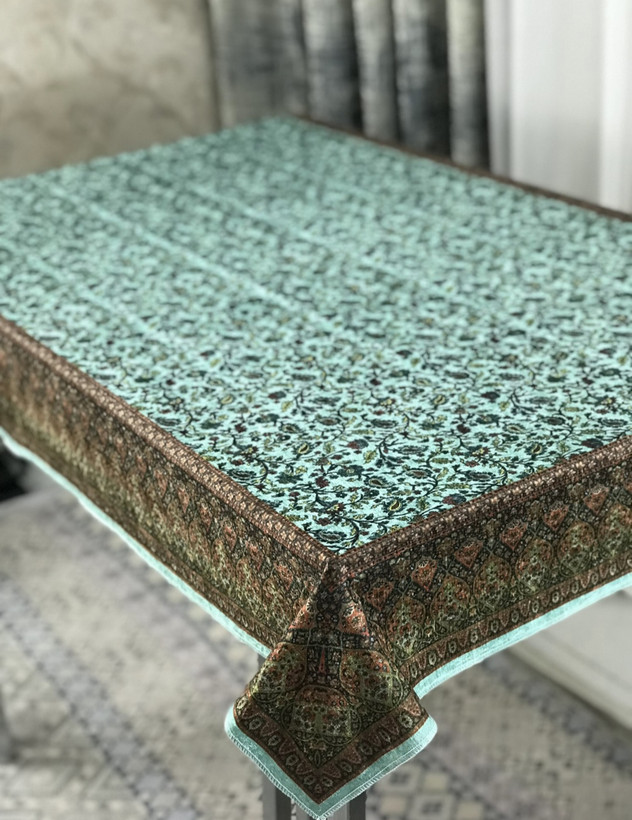 رومیزی طرح گلستانه