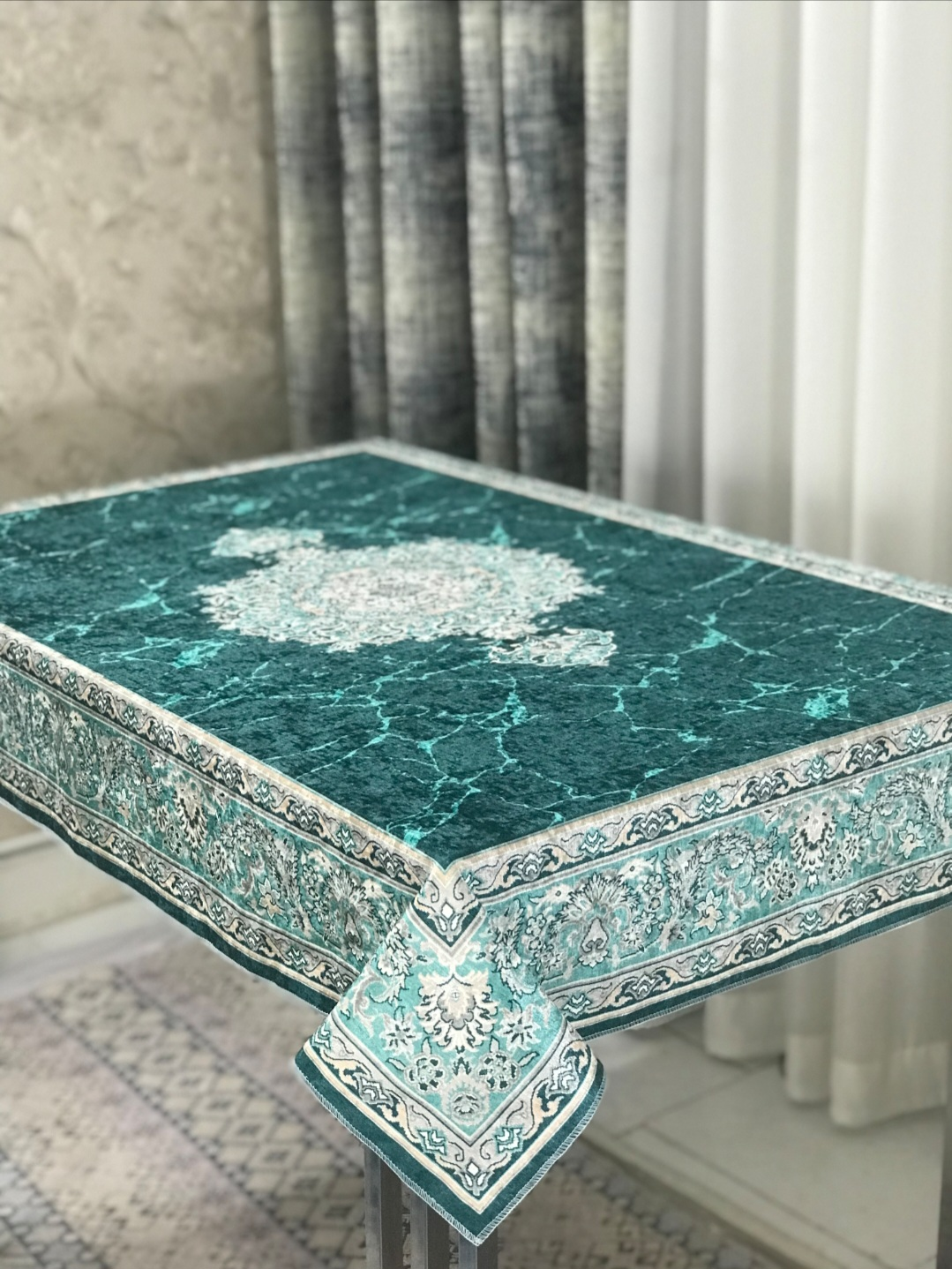 رومیزی طرح رگه